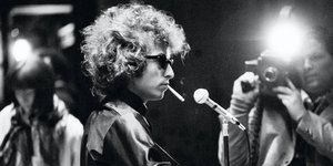 63 Years Ago, Bob Dylan Refused to Play Along on The Ed Sullivan Show and Stormed Off Over One Controversial Song