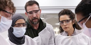 Noah Wyle's 'The Pitt' Beats Taylor Sheridan's 'Landman' for Major Actor Award Win